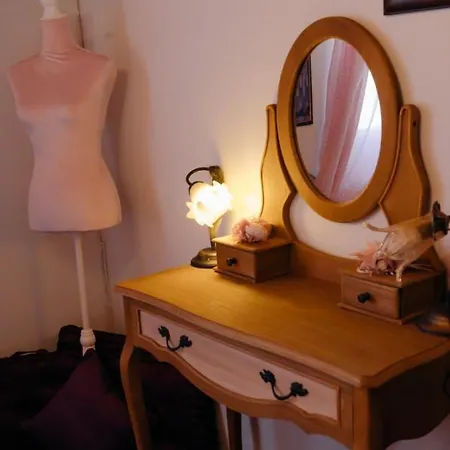 παλαιό λιθάρι Ano Trikala