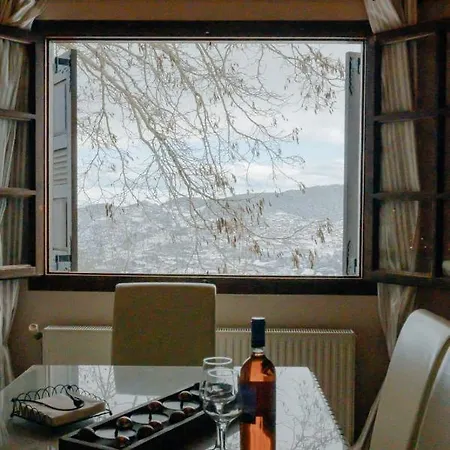 παλαιό λιθάρι Ano Trikala