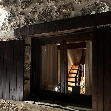 παλαιό λιθάρι Villa Ano Trikala